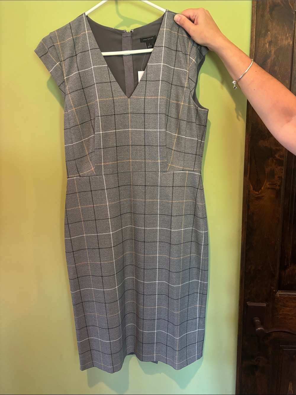 Women's Gray Plaid V-Neck Sheath Dress